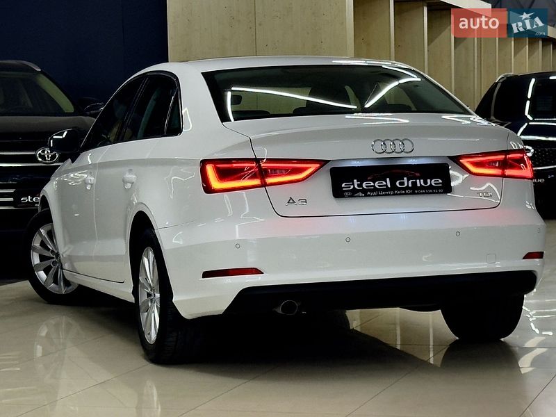 Седан Audi A3 2015 в Миколаєві