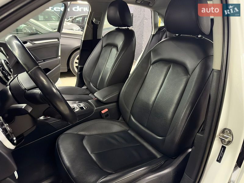 Седан Audi A3 2015 в Миколаєві