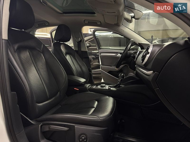 Седан Audi A3 2015 в Миколаєві