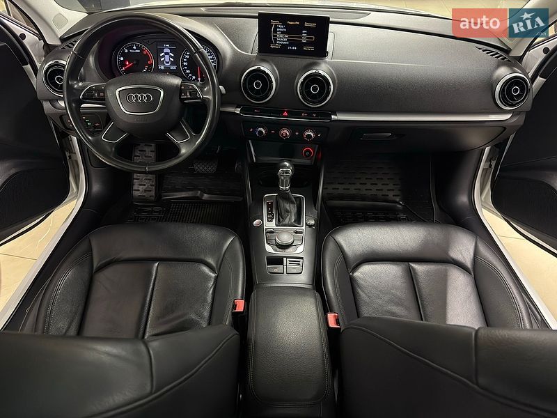 Седан Audi A3 2015 в Миколаєві
