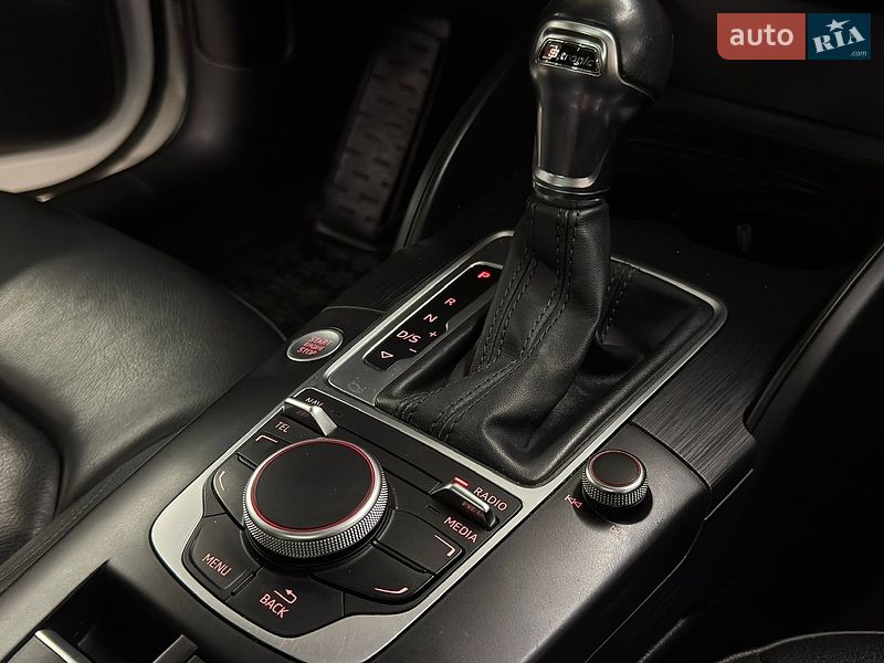 Седан Audi A3 2015 в Миколаєві