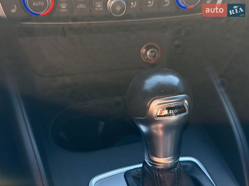 Седан Audi A3 2015 в Запоріжжі