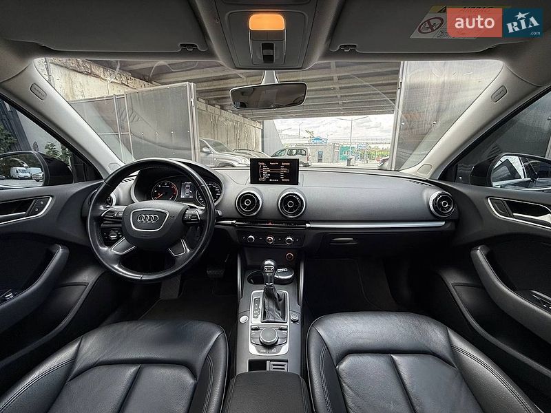 Седан Audi A3 2015 в Днепре