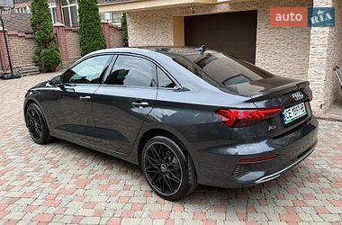 Седан Audi A3 2022 в Чернівцях