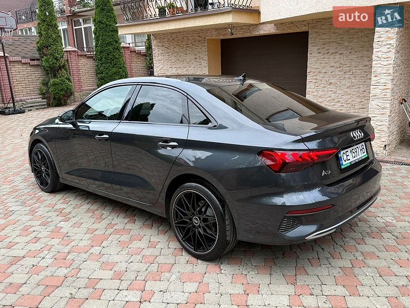 Седан Audi A3 2022 в Чернівцях