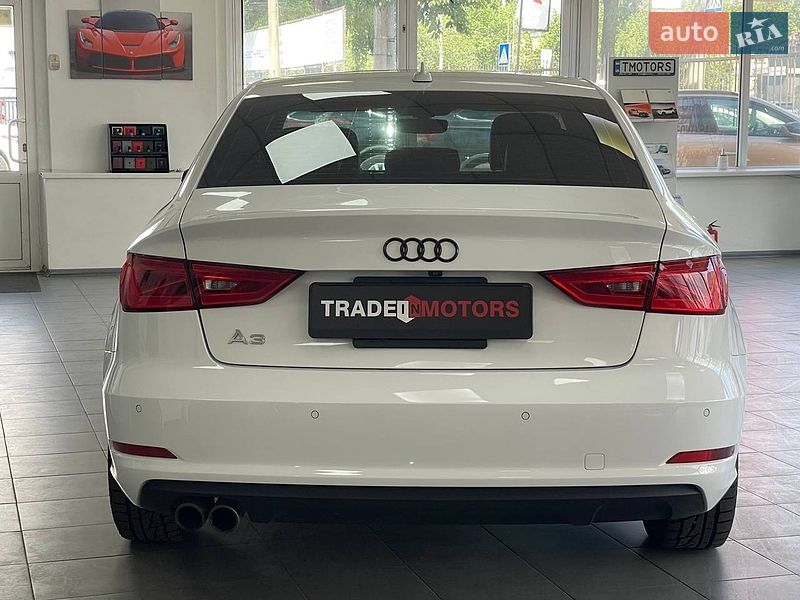 Седан Audi A3 2015 в Киеве