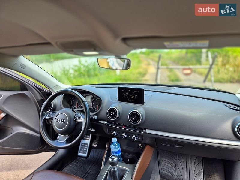 Седан Audi A3 2015 в Конотопе