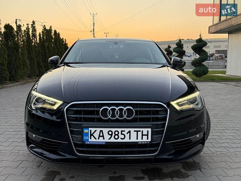 Седан Audi A3 2015 в Киеве