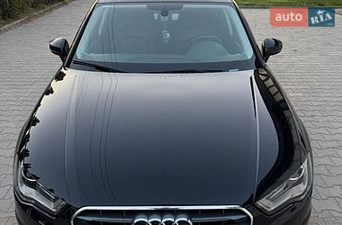 Седан Audi A3 2015 в Киеве