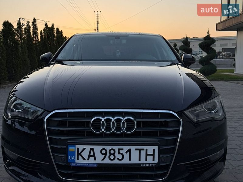 Седан Audi A3 2015 в Киеве