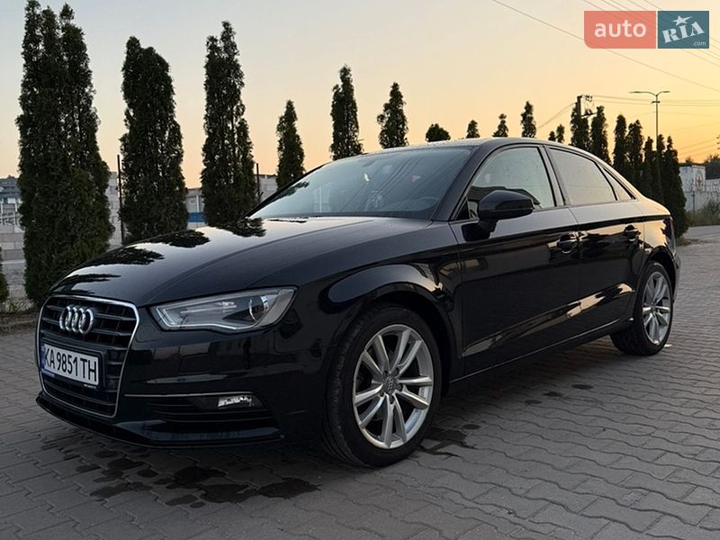 Седан Audi A3 2015 в Киеве