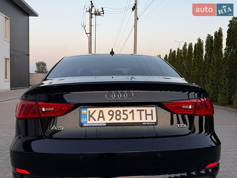 Седан Audi A3 2015 в Киеве