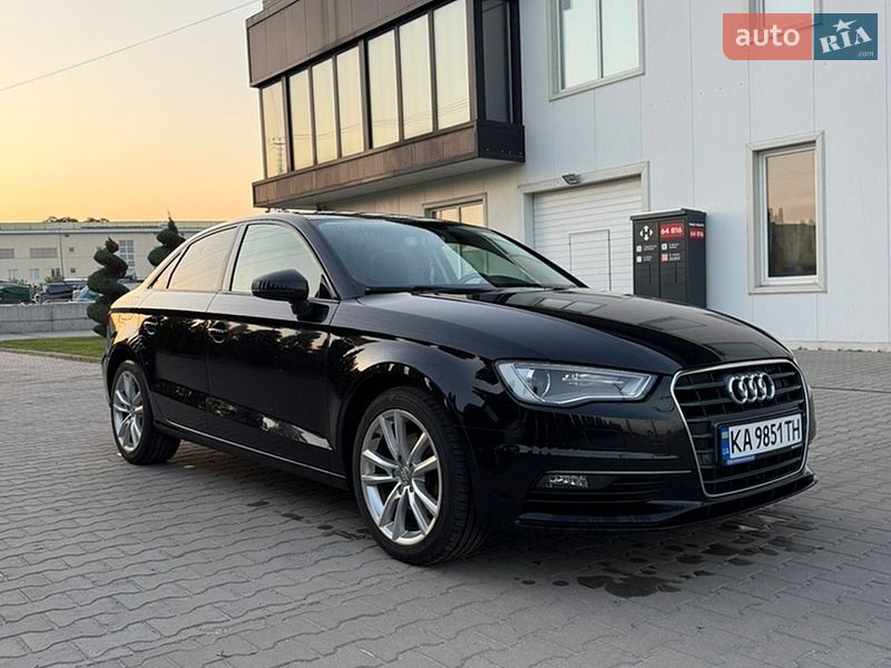 Седан Audi A3 2015 в Киеве