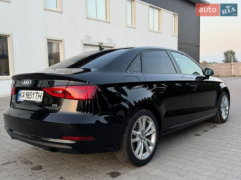 Седан Audi A3 2015 в Киеве