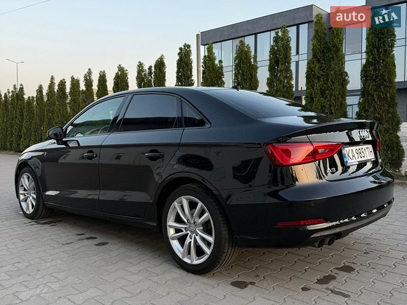 Седан Audi A3 2015 в Киеве