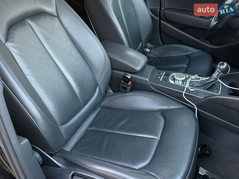 Седан Audi A3 2015 в Киеве