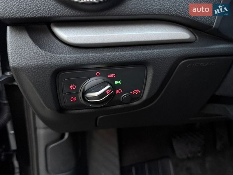 Седан Audi A3 2015 в Киеве