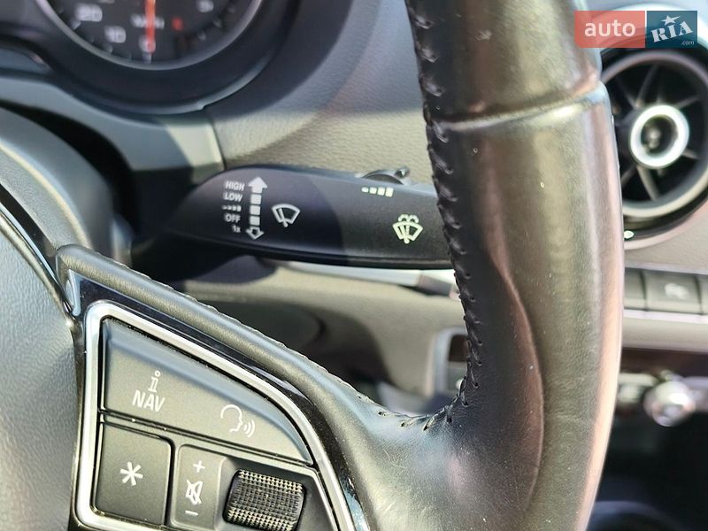 Седан Audi A3 2015 в Николаеве