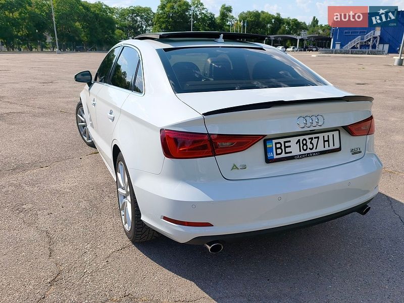 Седан Audi A3 2015 в Николаеве