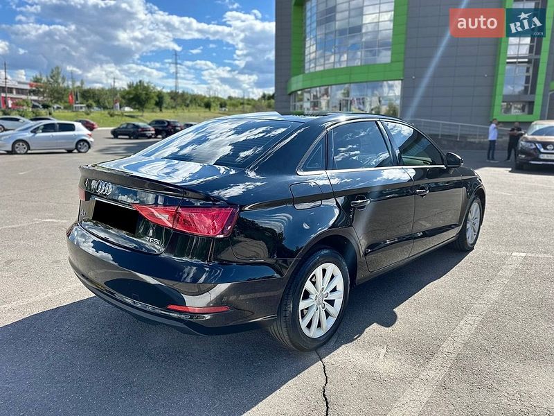Седан Audi A3 2014 в Кривому Розі