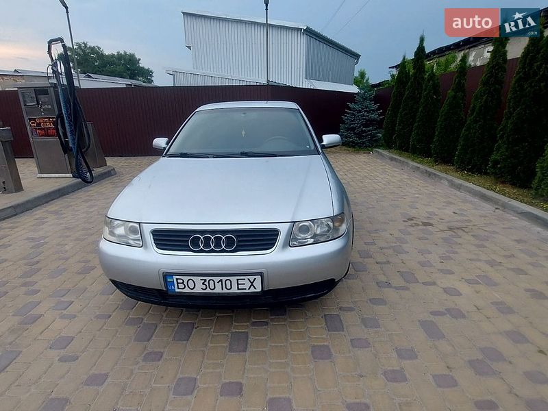 Хэтчбек Audi A3 2003 в Дружбе