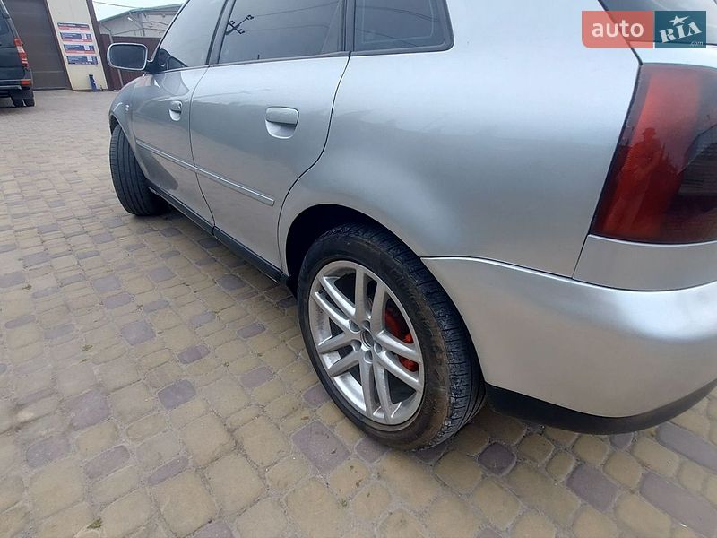 Хэтчбек Audi A3 2003 в Дружбе