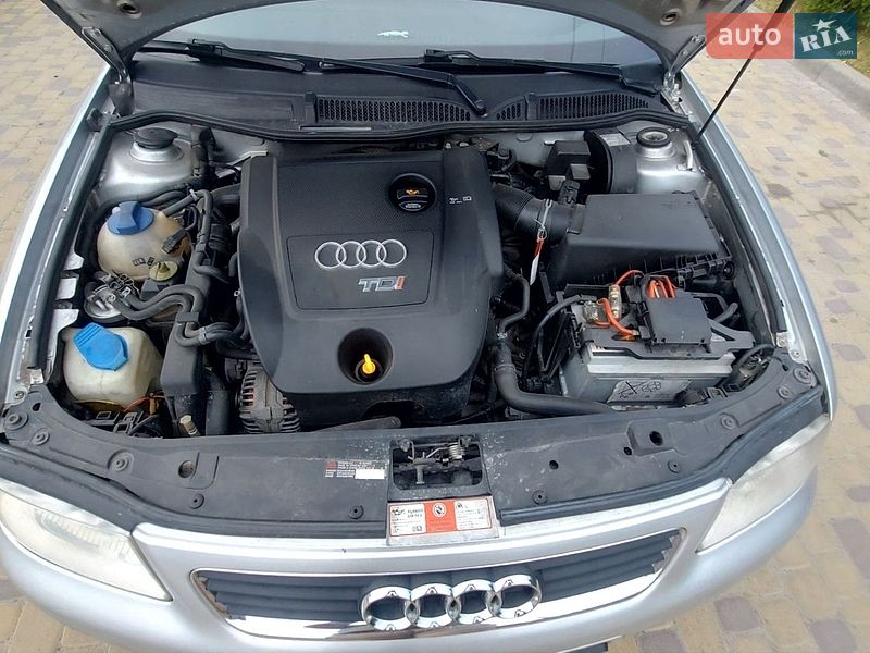 Хэтчбек Audi A3 2003 в Дружбе