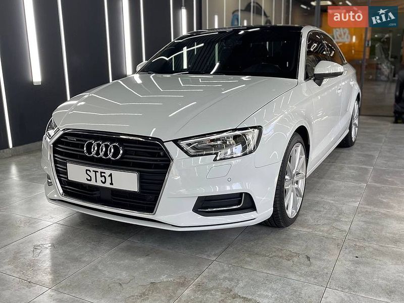 Седан Audi A3 2016 в Києві фото Седан Audi A3 2016 в Києві