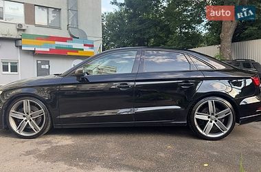 Седан Audi A3 2016 в Киеве