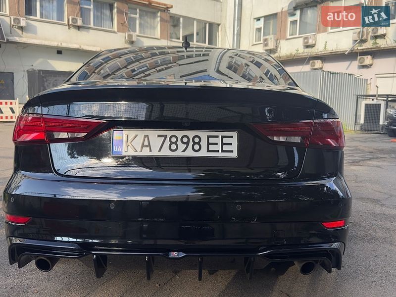 Седан Audi A3 2016 в Киеве