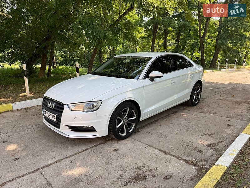 Седан Audi A3 2013 в Киеве
