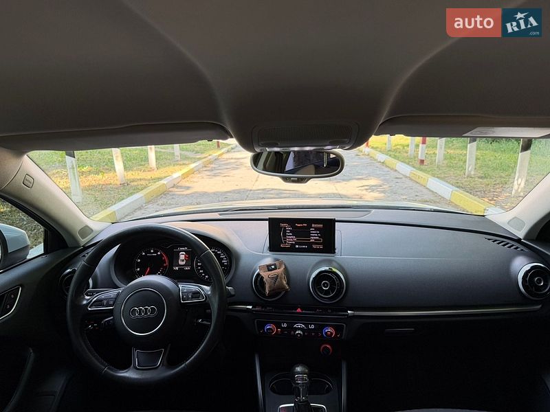 Седан Audi A3 2013 в Киеве