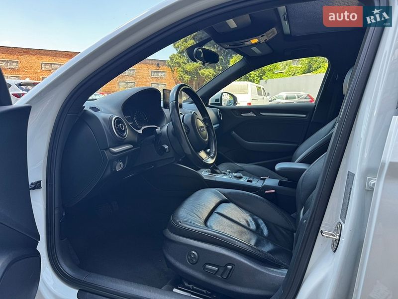 Седан Audi A3 2014 в Житомирі