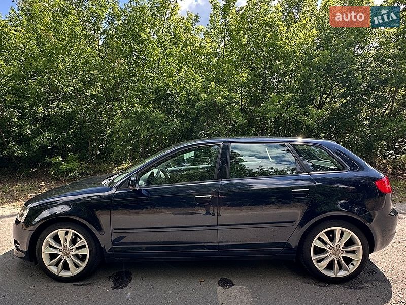 Хетчбек Audi A3 2010 в Білогородці