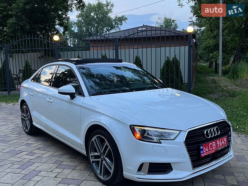Седан Audi A3 2017 в Кременчуці