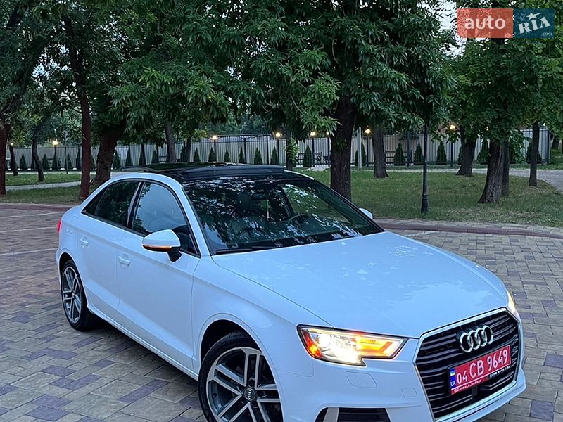 Седан Audi A3 2017 в Кременчуці