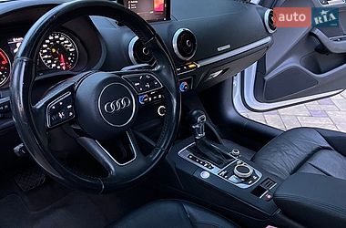 Седан Audi A3 2017 в Кременчуці