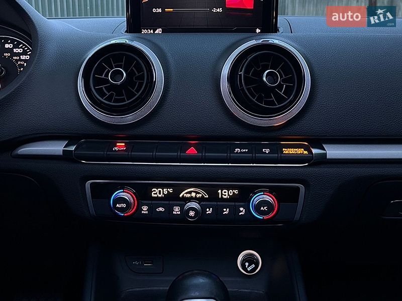 Седан Audi A3 2017 в Кременчуці