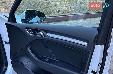 Седан Audi A3 2017 в Кременчуці