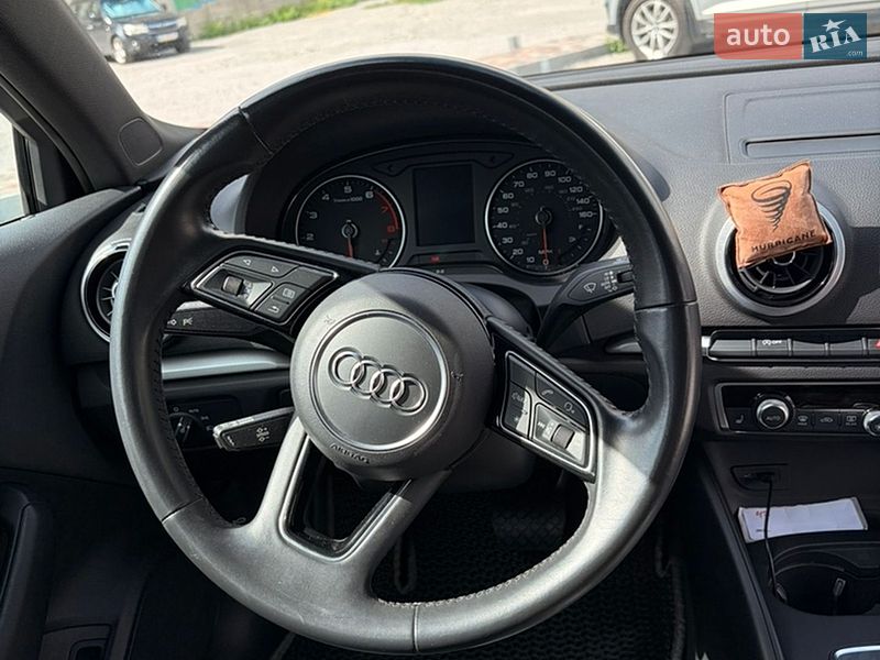 Седан Audi A3 2019 в Днепре
