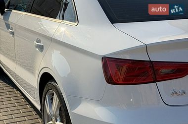 Седан Audi A3 2015 в Львове