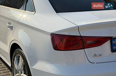 Седан Audi A3 2015 в Львове