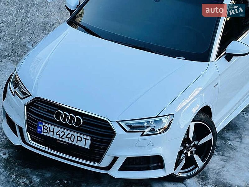 Седан Audi A3 2017 в Львові