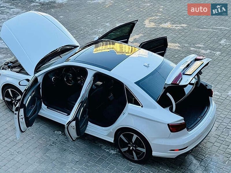 Седан Audi A3 2017 в Львові
