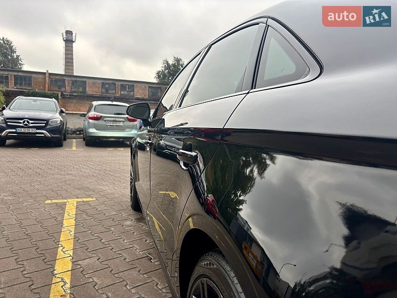 Седан Audi A3 2018 в Киеве