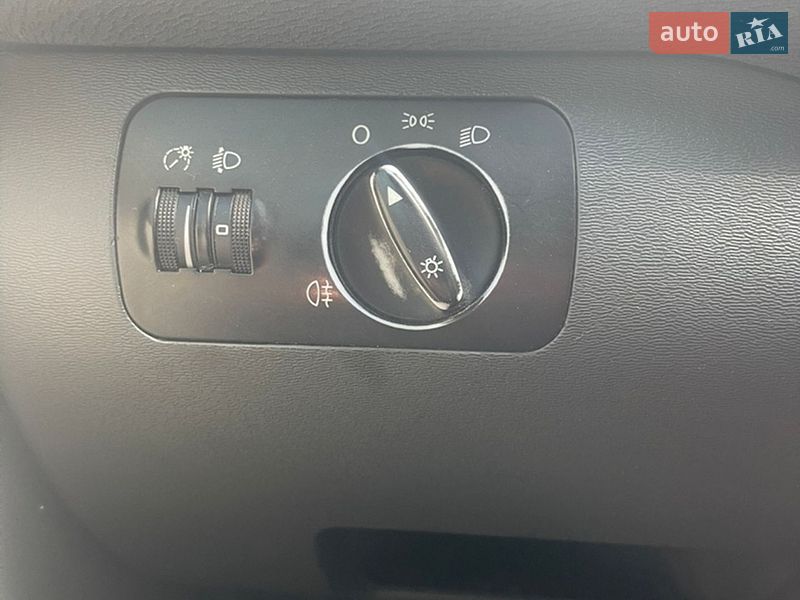 Хэтчбек Audi A3 1996 в Звягеле фото 17 Хэтчбек Audi A3 1996 в Звягеле