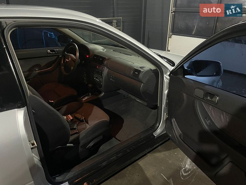 Хэтчбек Audi A3 2002 в Каменском