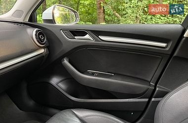 Седан Audi A3 2016 в Киеве