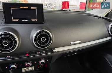 Седан Audi A3 2016 в Киеве