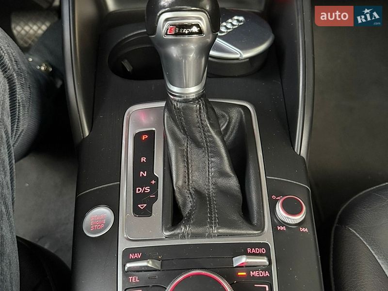 Седан Audi A3 2016 в Киеве